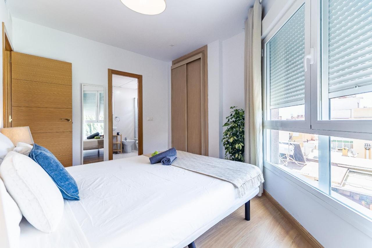 Modern Beach Apartment Valparaiso With Parking Málaga Exterior foto
