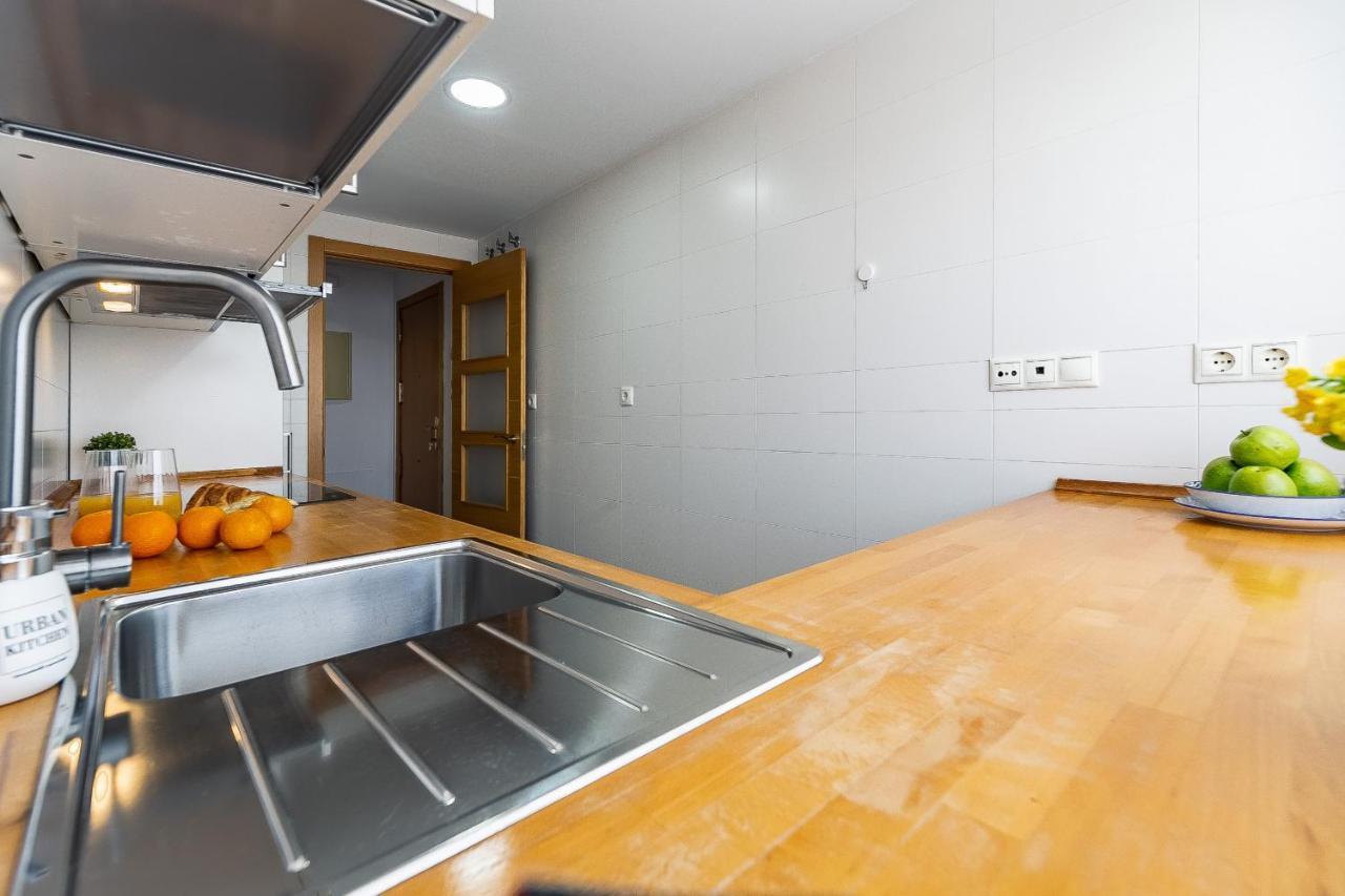 Modern Beach Apartment Valparaiso With Parking Málaga Exterior foto